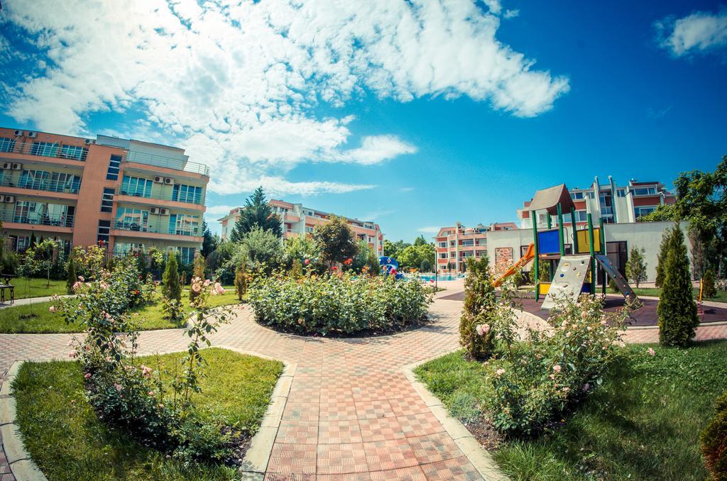Sunny Fort Apartments ซันนีบีช ภายนอก รูปภาพ