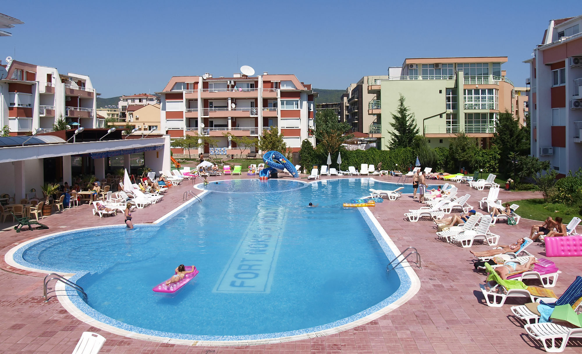 Sunny Fort Apartments ซันนีบีช ภายนอก รูปภาพ